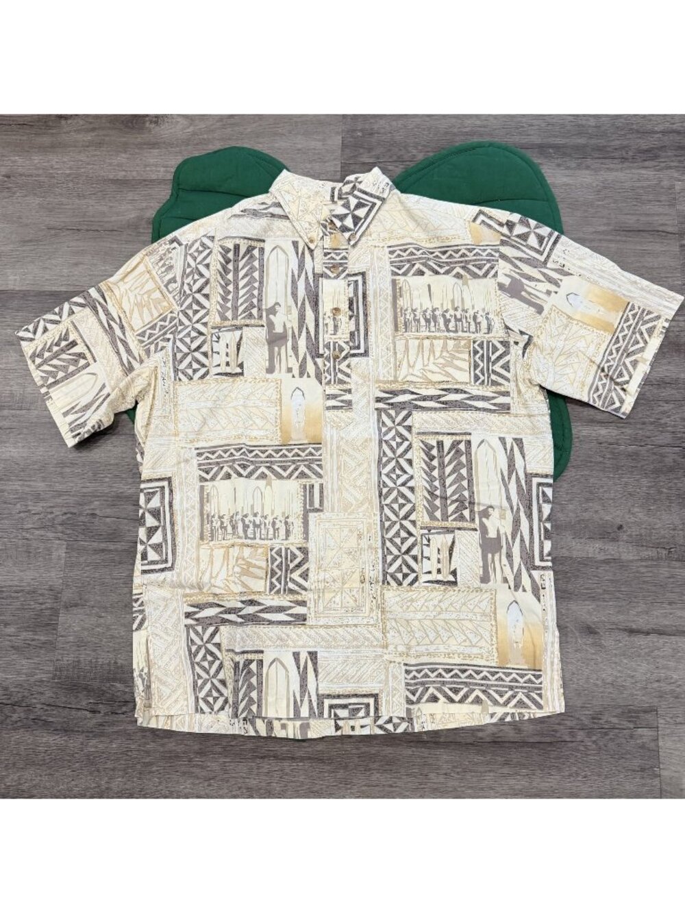 Kahala 1936 Mens Medium Tan Surfer Surf Board Short Sleeve Pullover Aloha Shirt